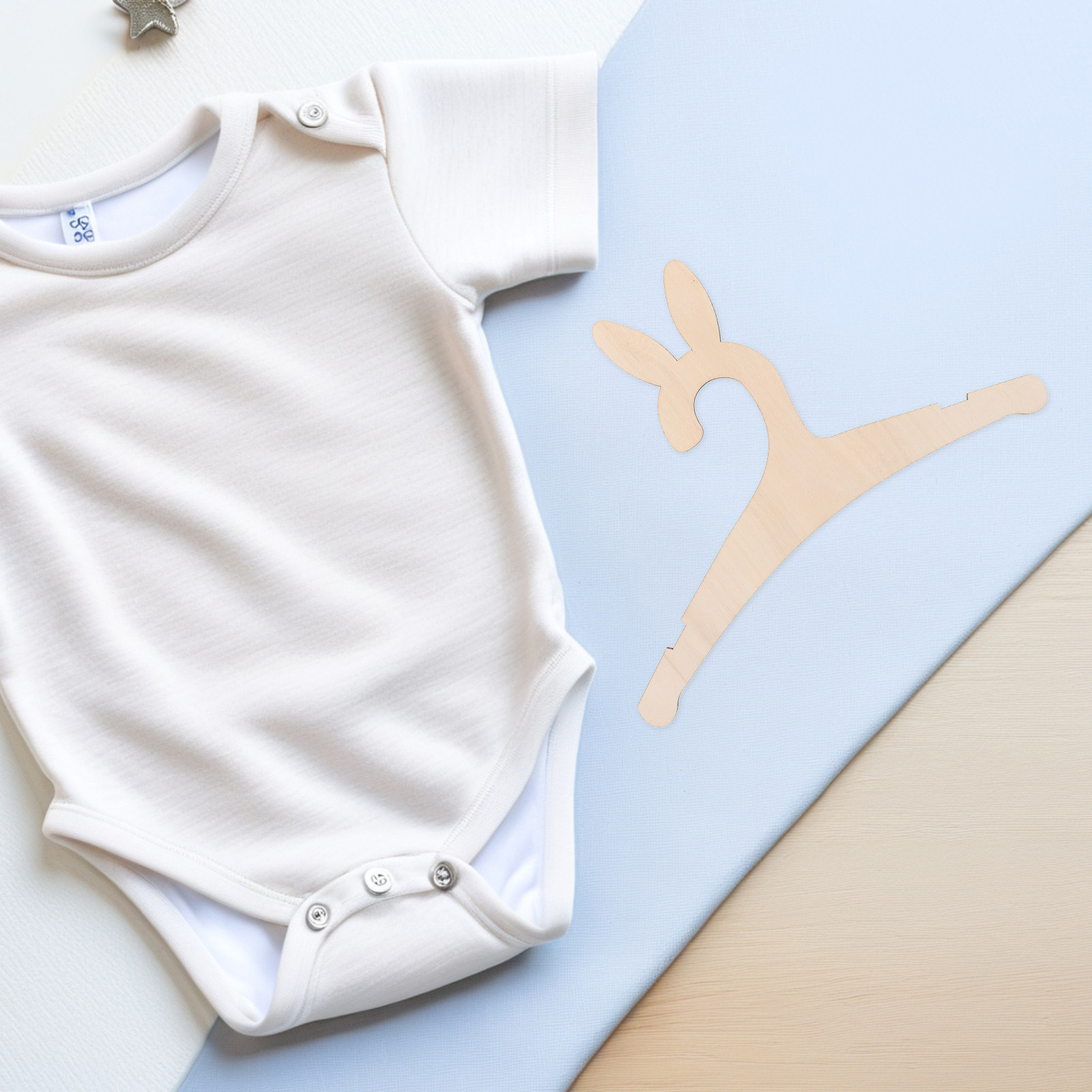 Cintres en bois pour vêtements - Baby Clothes avis et prix